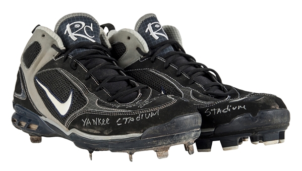 2008 Robinson Cano Game Used and Signed Cleats (PSA/DNA)